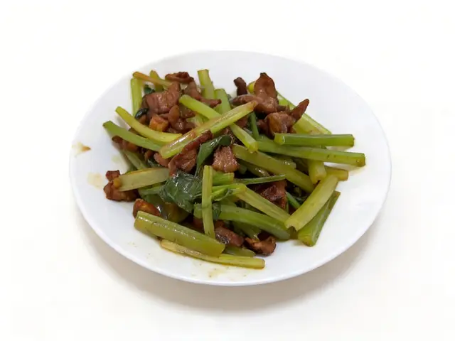 芹菜炒肉