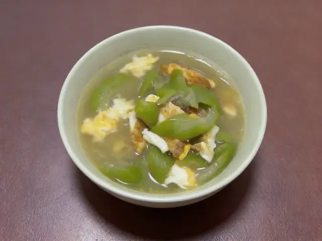 丝瓜煎蛋汤