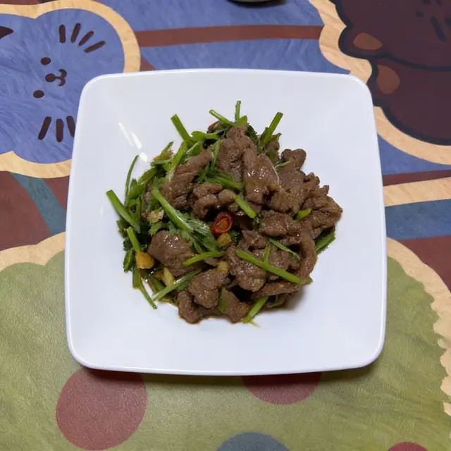 香菜炒牛肉