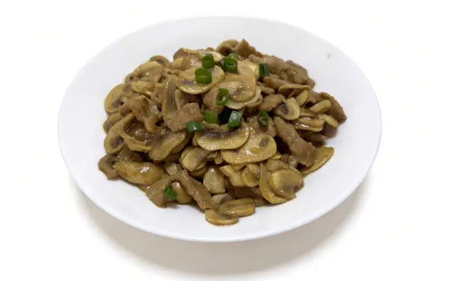 口蘑炒肉片